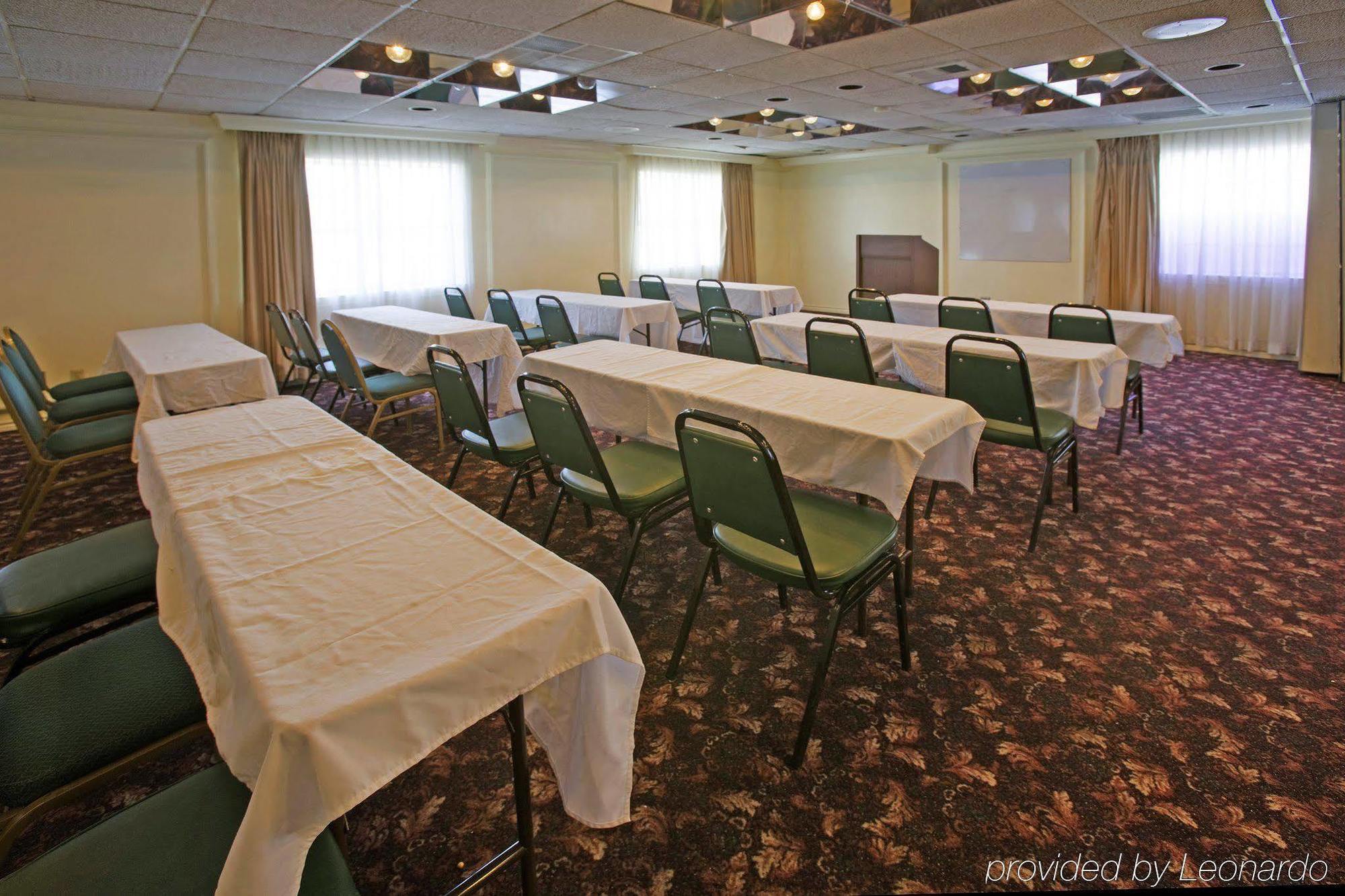 Americas Best Value Inn And Suites North Farmers Branch Ανέσεις φωτογραφία